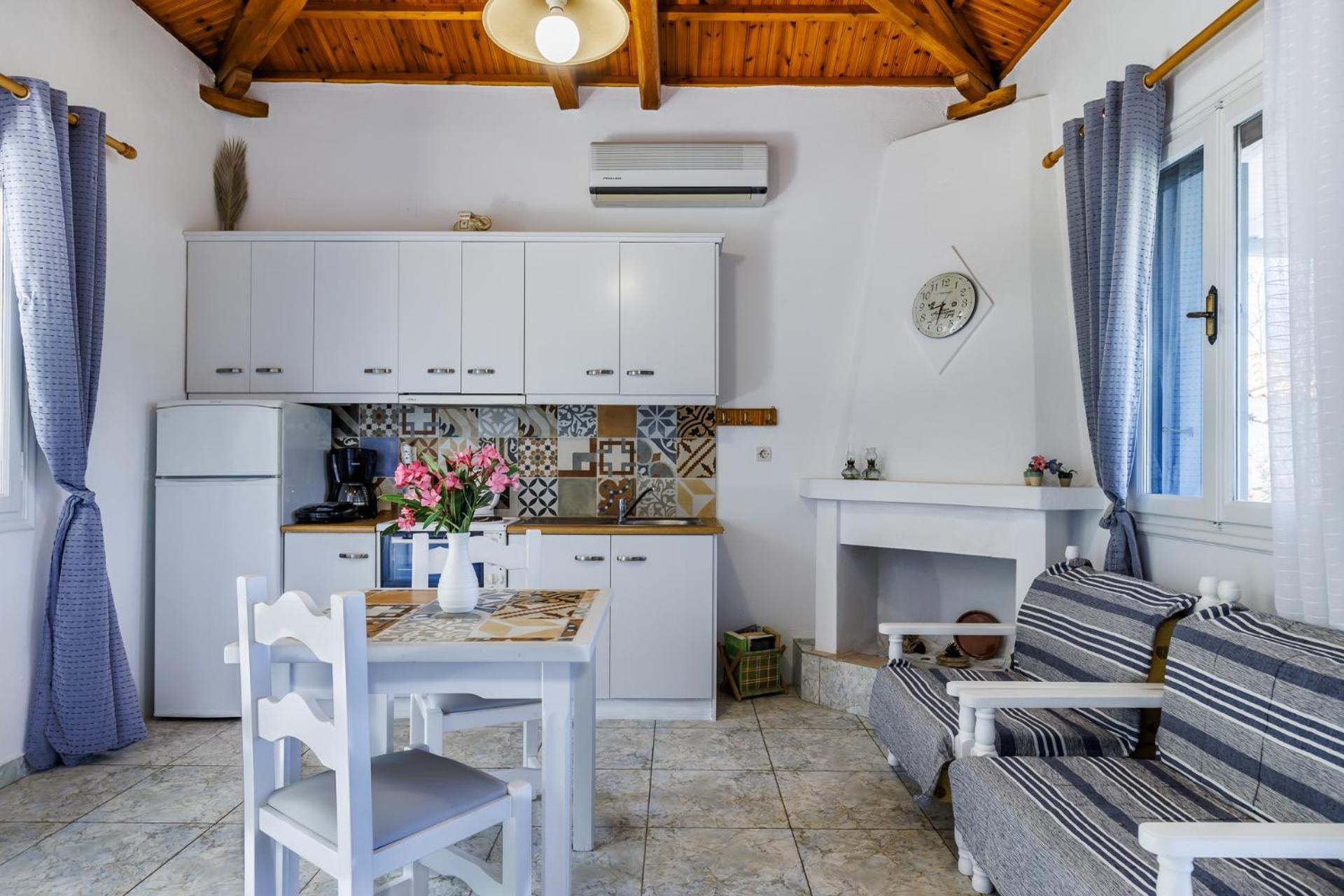 Anesis Apartment 2 Fireplace สโกเปลอสทาวน์ ภายนอก รูปภาพ